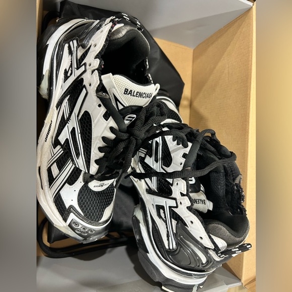 Balenciaga runners - Picture 1 of 2